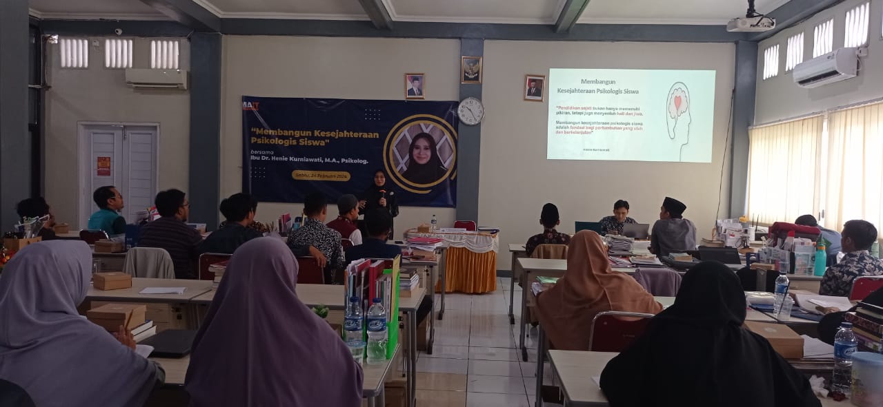 Tingkatkan Layanan: SMA IT Al Irsyad Al Islamiyyah Purwokerto Ajak Seluruh Guru Berlatih Membangun Kesejahteraan Psikologis Siswa