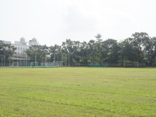 Lapangan Olahraga & Area Aktivitas